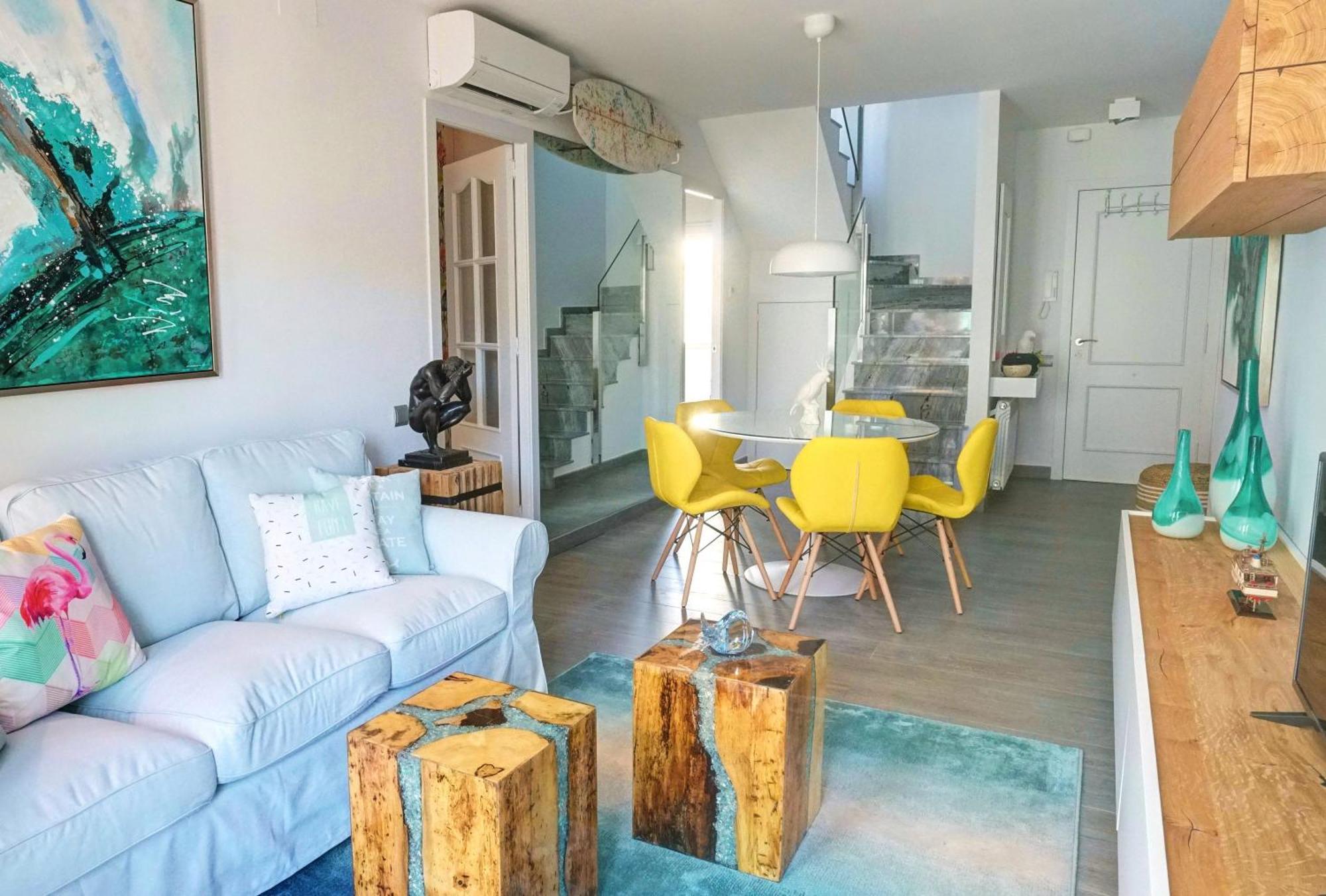 Beachstyle Penthouse By Hello Homes Сиджес Экстерьер фото