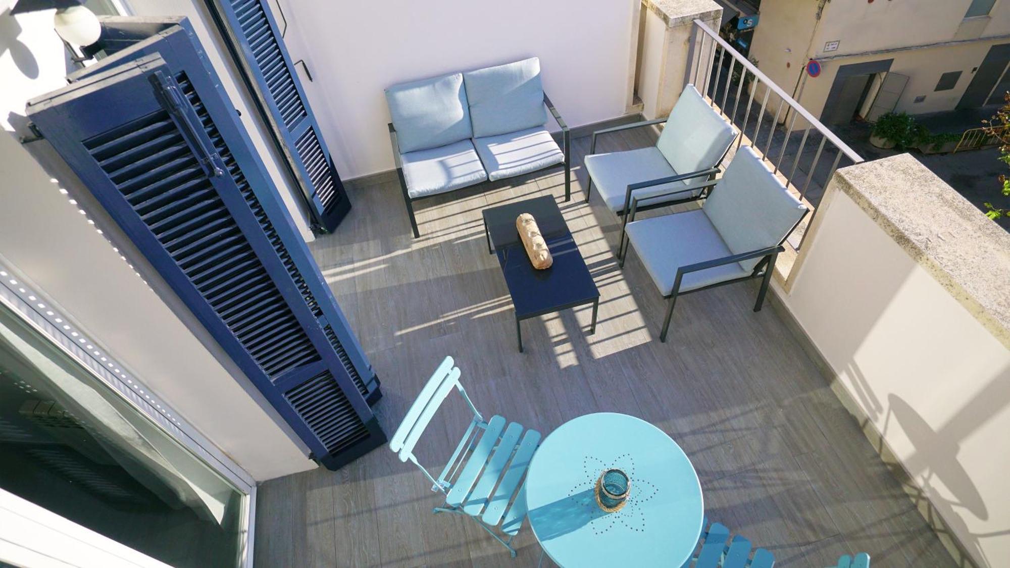 Beachstyle Penthouse By Hello Homes Сиджес Экстерьер фото